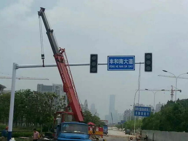 ϲ